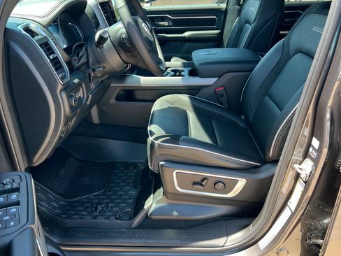 New 2026 RAM 1500 Laramie AWD/4WD image 17