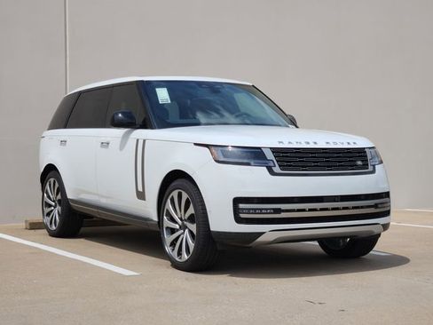 New 2026 Land Rover Range Rover Long Wheelbase SE AWD/4WD image 3