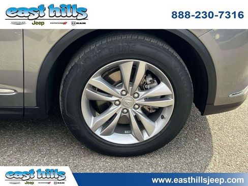 Used 2023 Acura MDX SH-AWD image 9