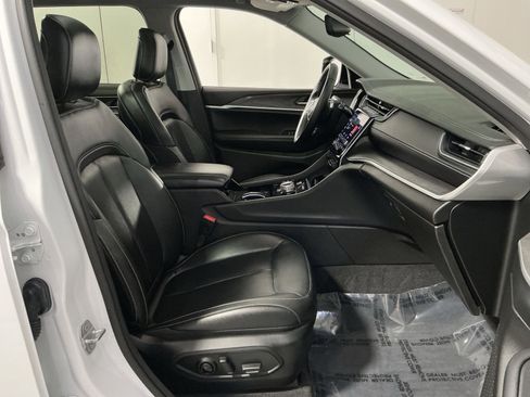 Used 2021 Jeep Grand Cherokee L Limited image 35