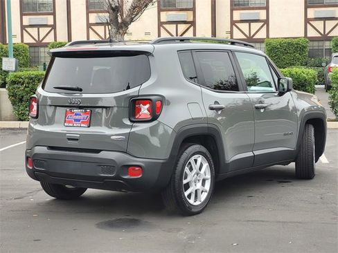 Used 2021 Jeep Renegade Latitude w/ Convenience Group image 5