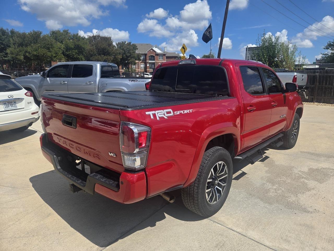 Used 2020 Toyota Tacoma TRD Sport w/ TRD Premium Sport Package RWD image 8