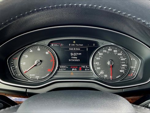 Used 2019 Audi Q5 2.0T Premium w/ Convenience Package image 21