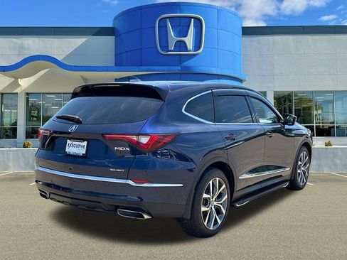 Used 2024 Acura MDX SH-AWD w/ Technology Package image 2