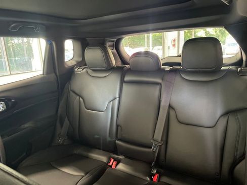 New 2025 Jeep Compass Limited w/ Sun & Sound Group image 13