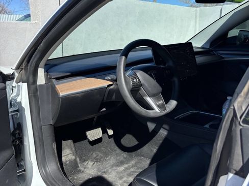 Used 2022 Tesla Model 3 image 6