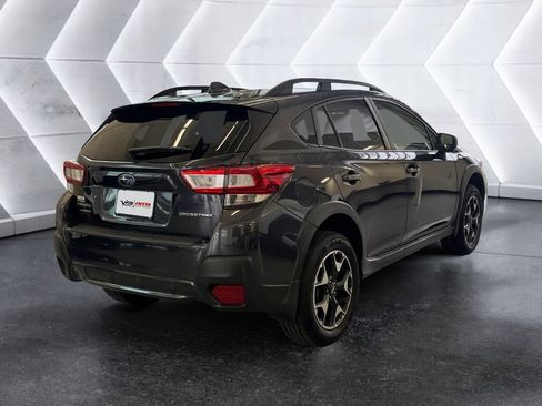 Used 2019 Subaru Crosstrek 2.0i Premium image 4
