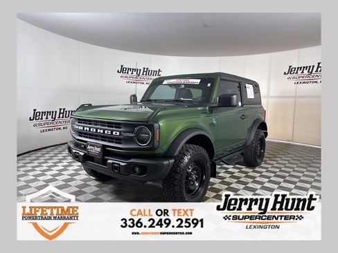 Used 2023 Ford Bronco Black Diamond image 1