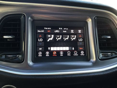 Used 2019 Dodge Challenger R/T RWD image 5