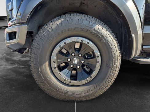 Used 2018 Ford F150 Raptor w/ Equipment Group 802A Luxury AWD/4WD image 10