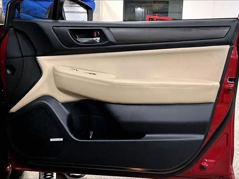 Used 2017 Subaru Legacy 2.5i Limited image 22