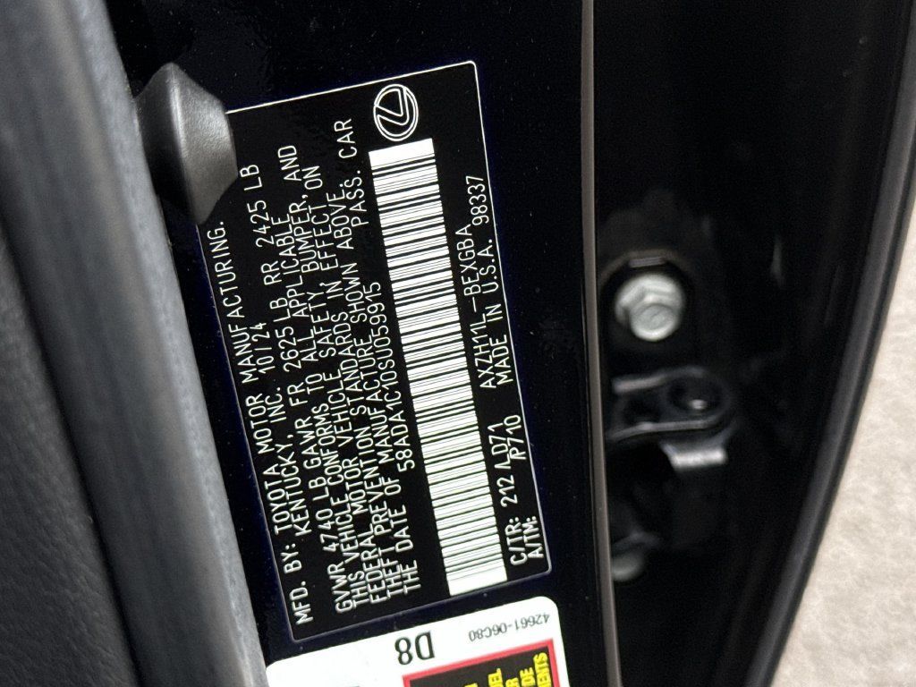 Used 2025 Lexus ES 300h w/ Premium Package FWD image 27