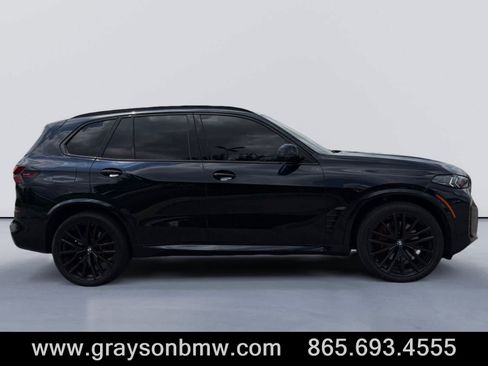 Used 2025 BMW X5 sDrive40i w/ M Sport Package RWD image 2