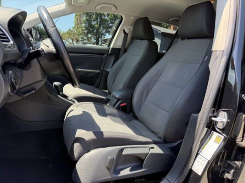 Used 2013 Volkswagen Jetta S FWD image 9