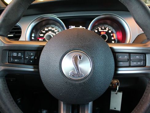 Used 2013 Ford Mustang Shelby GT500 image 25