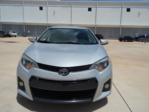 Used 2014 Toyota Corolla S FWD image 2