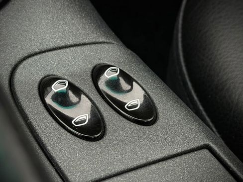 Used 1999 Porsche 911 Carrera image 32