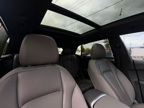 Used 2019 Audi Q8 Prestige w/ Adaptive Chassis Package AWD/4WD image 38
