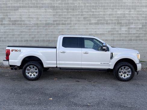 Used 2018 Ford F250 Platinum w/ Platinum Ultimate Package image 3