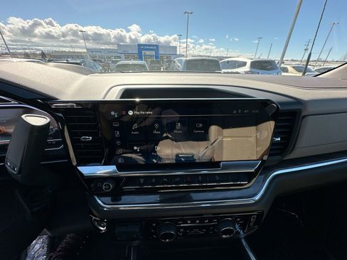 New 2025 Chevrolet Silverado 3500 LTZ w/ LTZ Convenience Package image 46