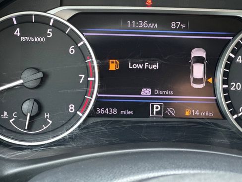 Used 2025 Nissan Sentra SV FWD image 28
