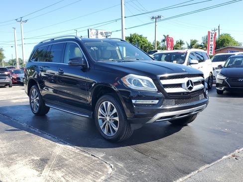 Used 2016 Mercedes-Benz GL 450 4MATIC w/ Premium I Package image 5