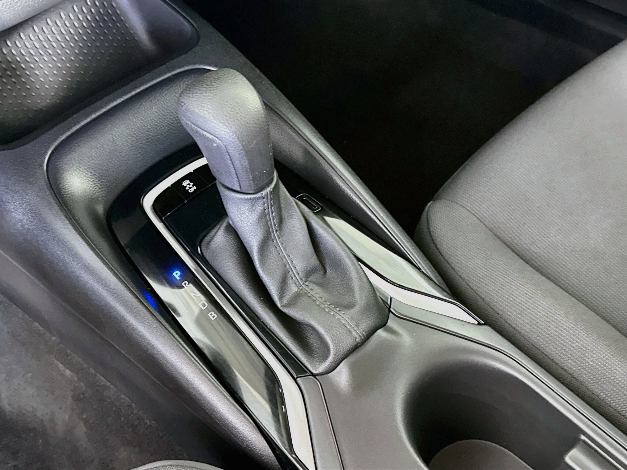 Certified 2024 Toyota Corolla LE FWD image 16