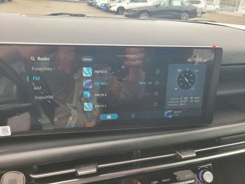 Used 2025 Hyundai Tucson SEL FWD image 23