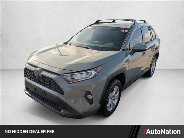 Used 2019 Toyota RAV4 XLE w/ Convenience Package FWD image 1