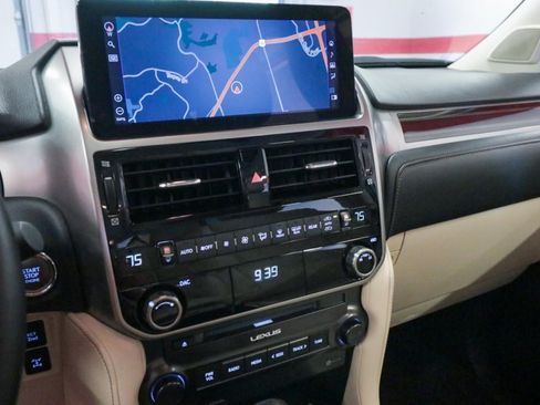 Used 2023 Lexus GX 460 Premium w/ Premium Package AWD/4WD image 20