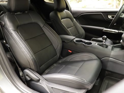 Used 2025 Ford Mustang GT Premium w/ GT Performance Package RWD image 28