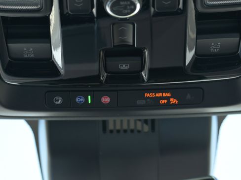 New 2026 Chevrolet Suburban Premier AWD/4WD image 12