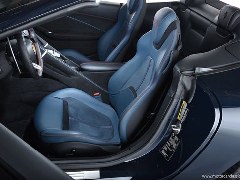 Used 2025 Ferrari Roma Spider RWD image 23