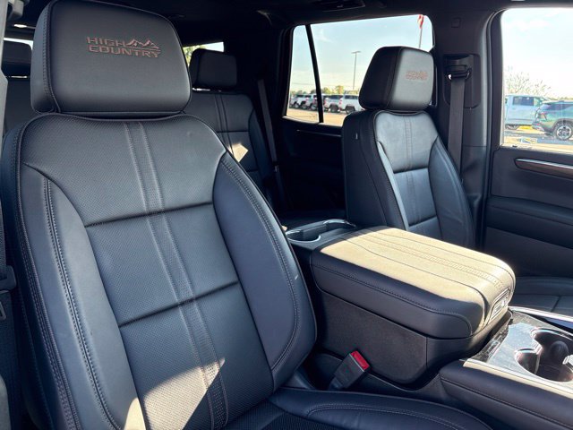 New 2026 Chevrolet Tahoe High Country AWD/4WD image 18
