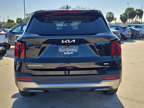 New 2026 Kia Sorento S AWD/4WD image 7
