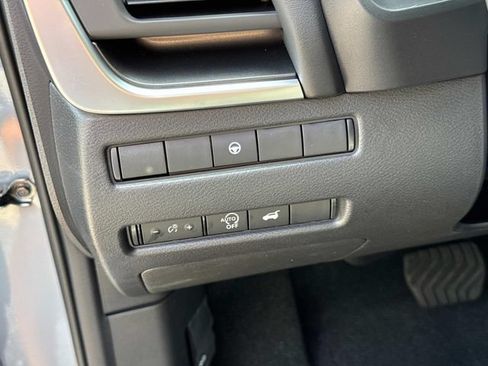 New 2026 Nissan Rogue SV AWD/4WD image 25