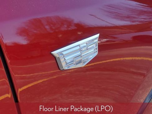 Used 2025 Cadillac XT4 Sport w/ LPO, Onyx Lite Package image 7