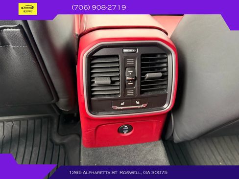 Used 2023 Porsche Macan Turbo image 16