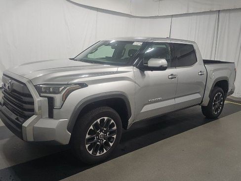 Used 2023 Toyota Tundra Limited image 1