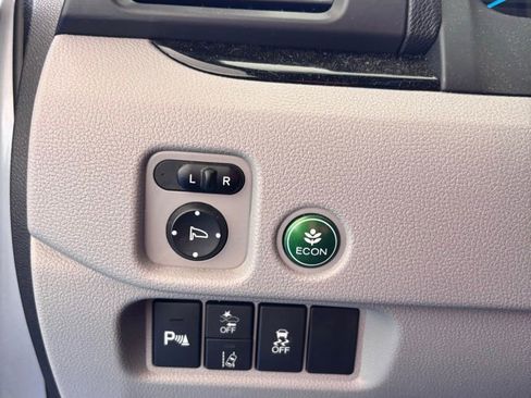 Used 2021 Honda Pilot Touring image 21