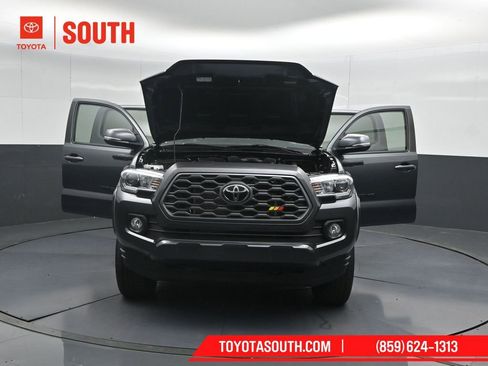 Used 2022 Toyota Tacoma TRD Sport image 53