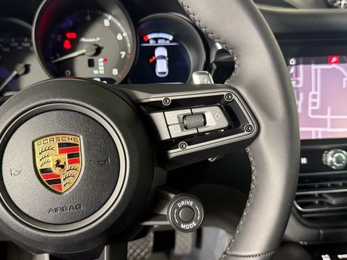 New 2026 Porsche Macan Turbo image 37