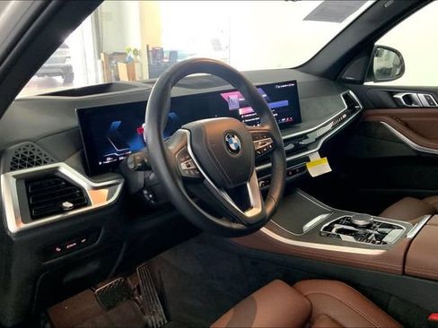 Used 2024 BMW X5 xDrive40i w/ Premium Package AWD/4WD image 7