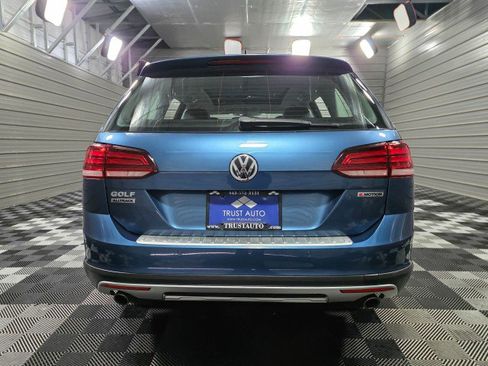 Used 2019 Volkswagen Golf Alltrack SEL image 6