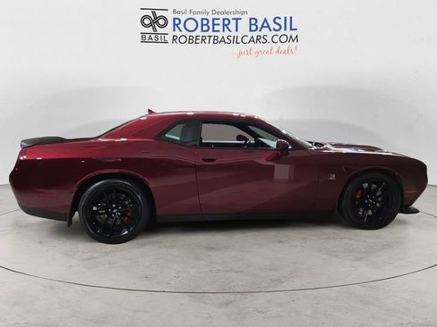 Used 2022 Dodge Challenger R/T Scat Pack w/ Dynamics Package image 6