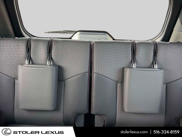 Used 2024 Lexus GX 550 w/ Cold Area Package AWD/4WD image 17