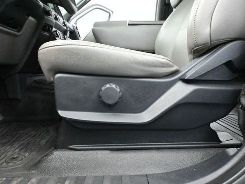 Used 2022 Ford F250 XL w/ Power Equipment Group image 22