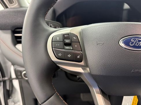 New 2026 Ford Explorer Active w/ Active Comfort Package image 19