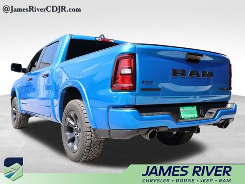 Used 2026 RAM 1500 Big Horn w/ Night Edition AWD/4WD image 3