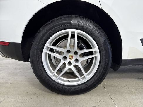 Used 2017 Porsche Macan AWD/4WD image 16